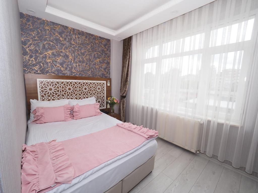 Standard, Single, Double Bed