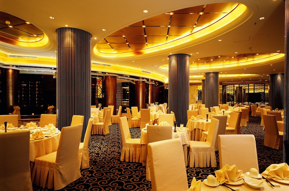 Shanghai Hotel 33/50