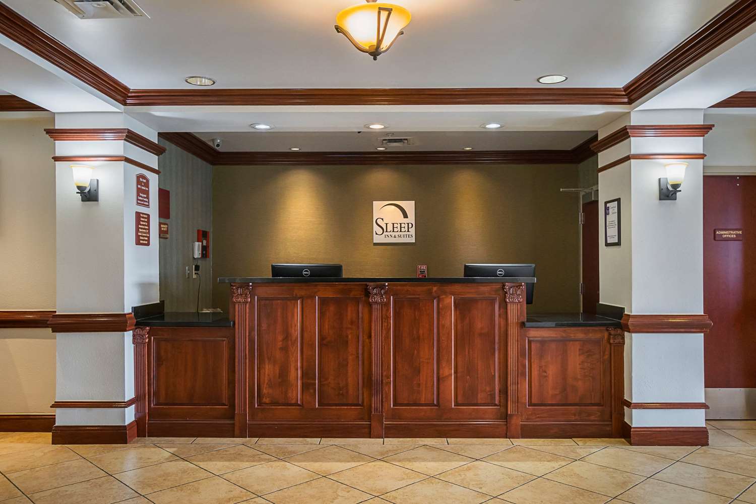 Sleep Inn & Suites Manchester 1/15