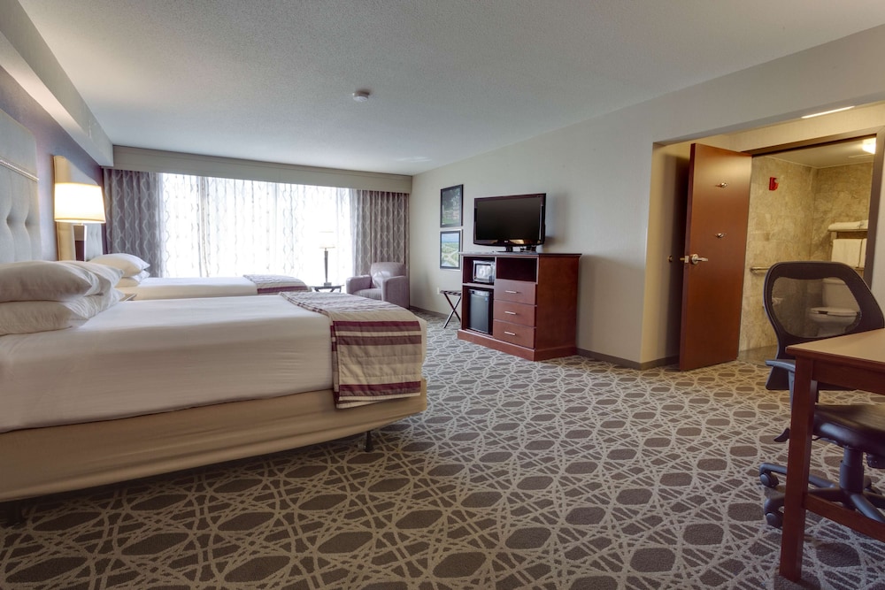 Drury Inn Suites Kansas City Overland Park 9/49