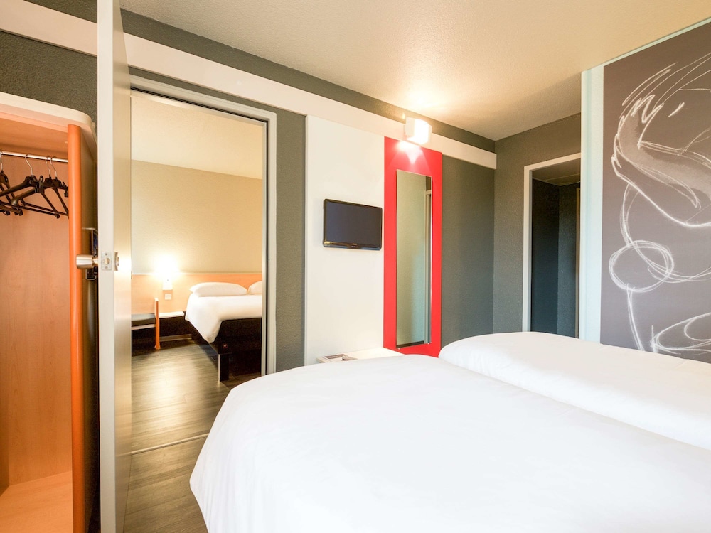 Ibis Pau Lescar 9/50