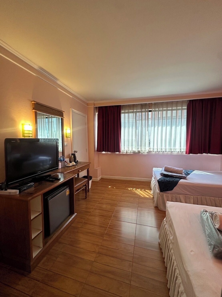 Asia Inn Bangkok 9/23
