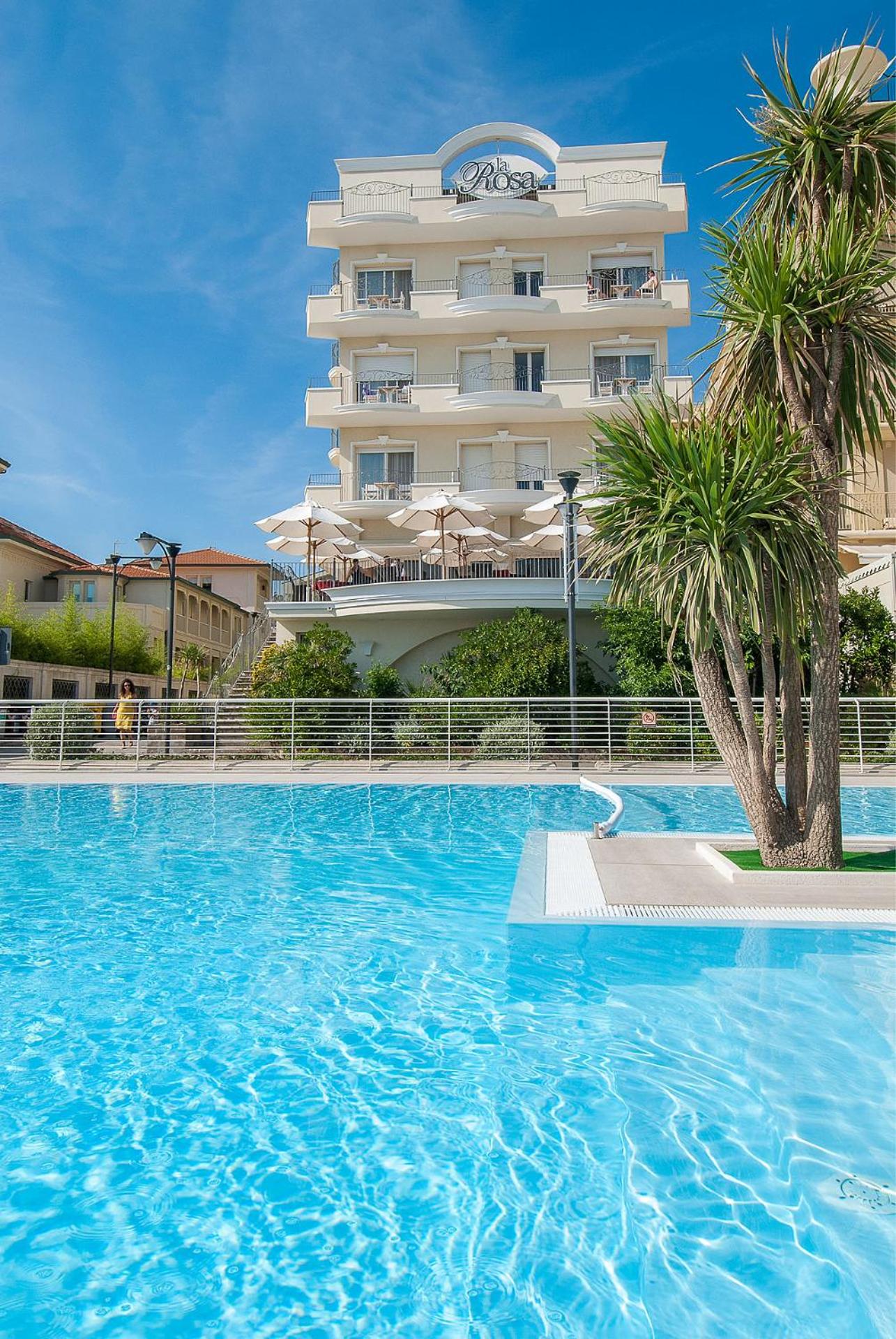 Hotel La Rosa 2/50