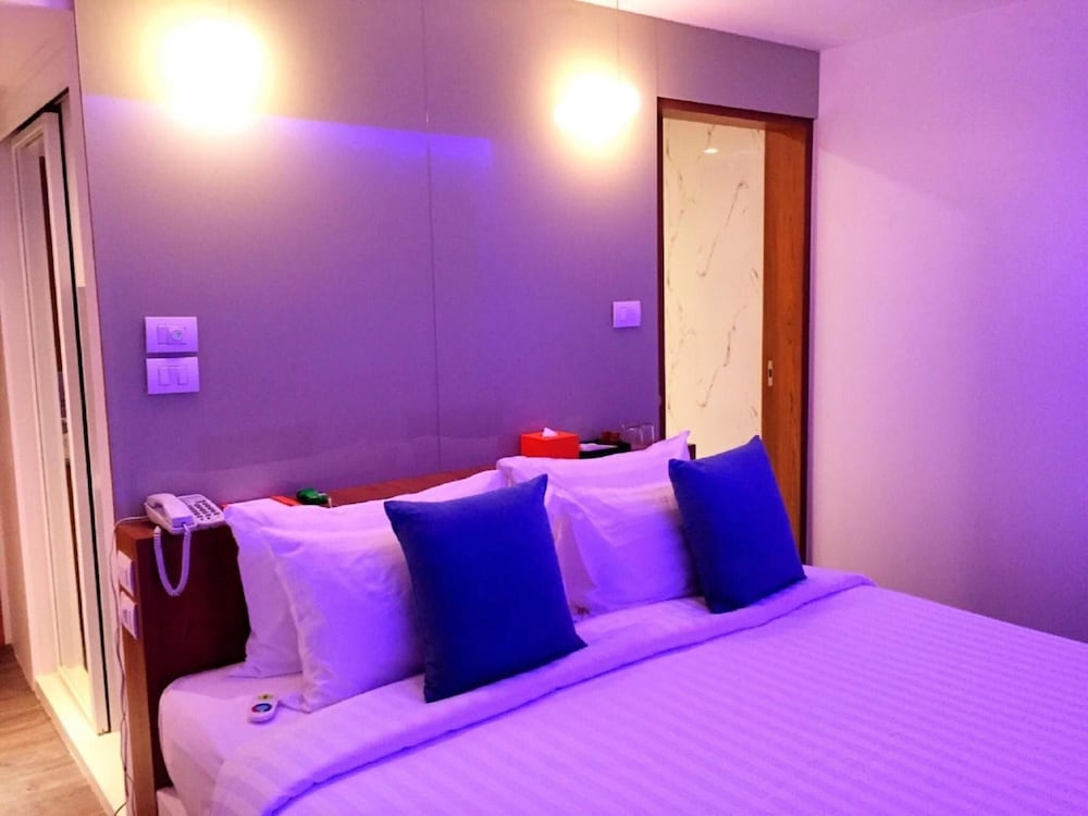 Sbox (Sukhumvit 31) 45/68