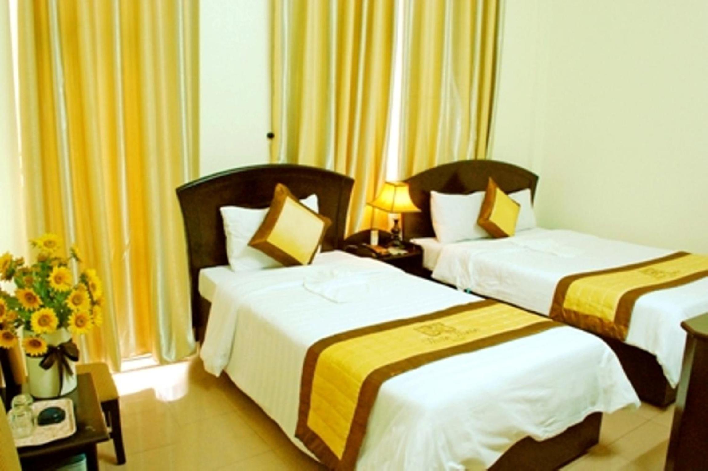 SUPERIOR, TWIN BEDS