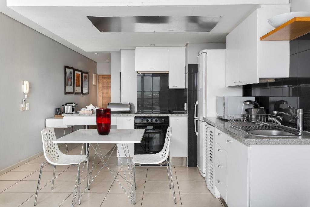 Harbouredge Suites By Totalstay 77/94