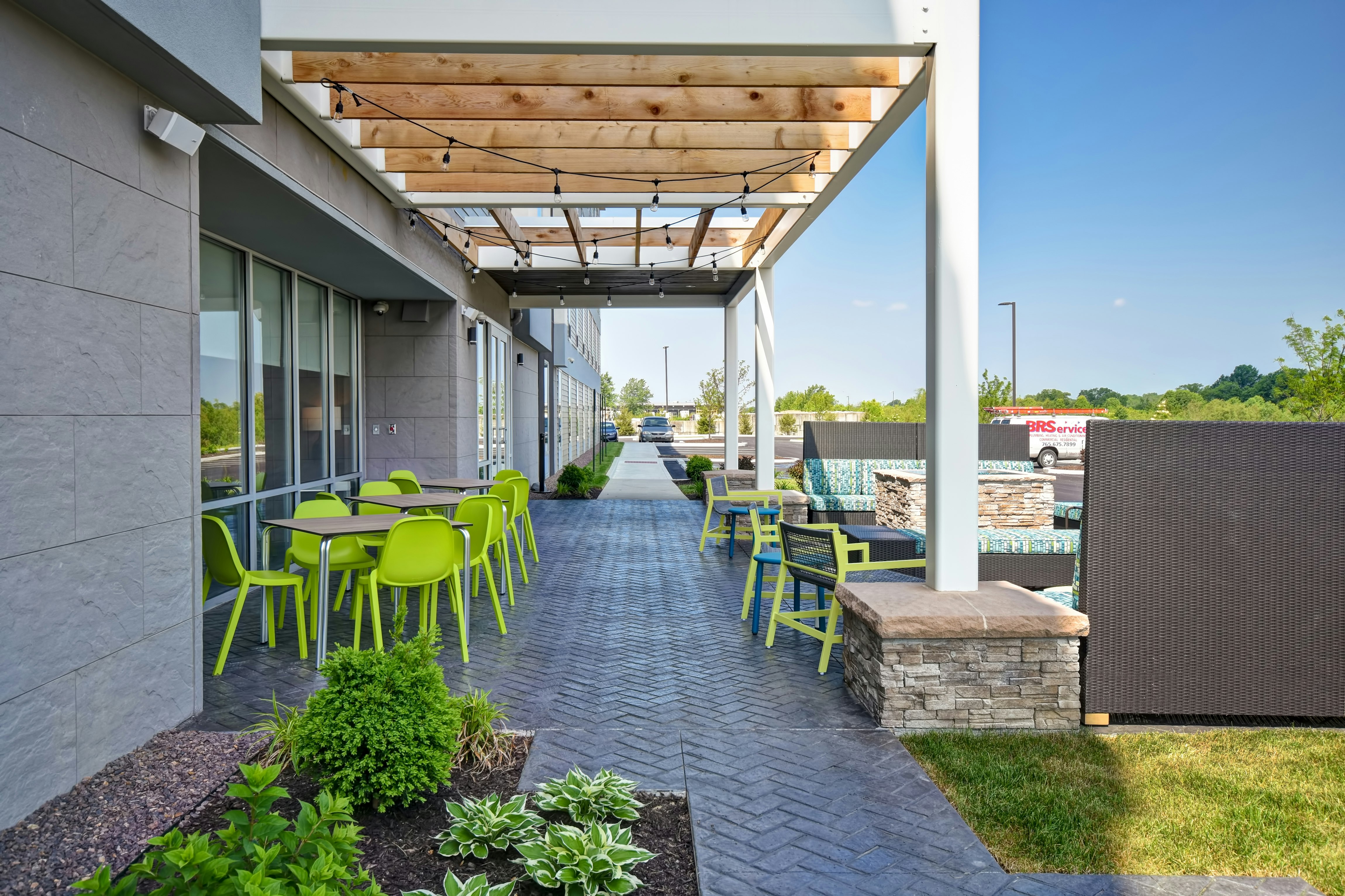 Home2 Suites by Hilton Terre Haute, IN 61/62