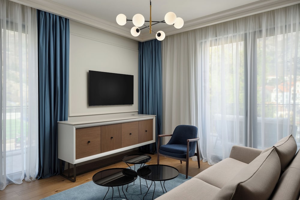 Movenpick Hotel & Residences Teuta Kotor Bay 44/58
