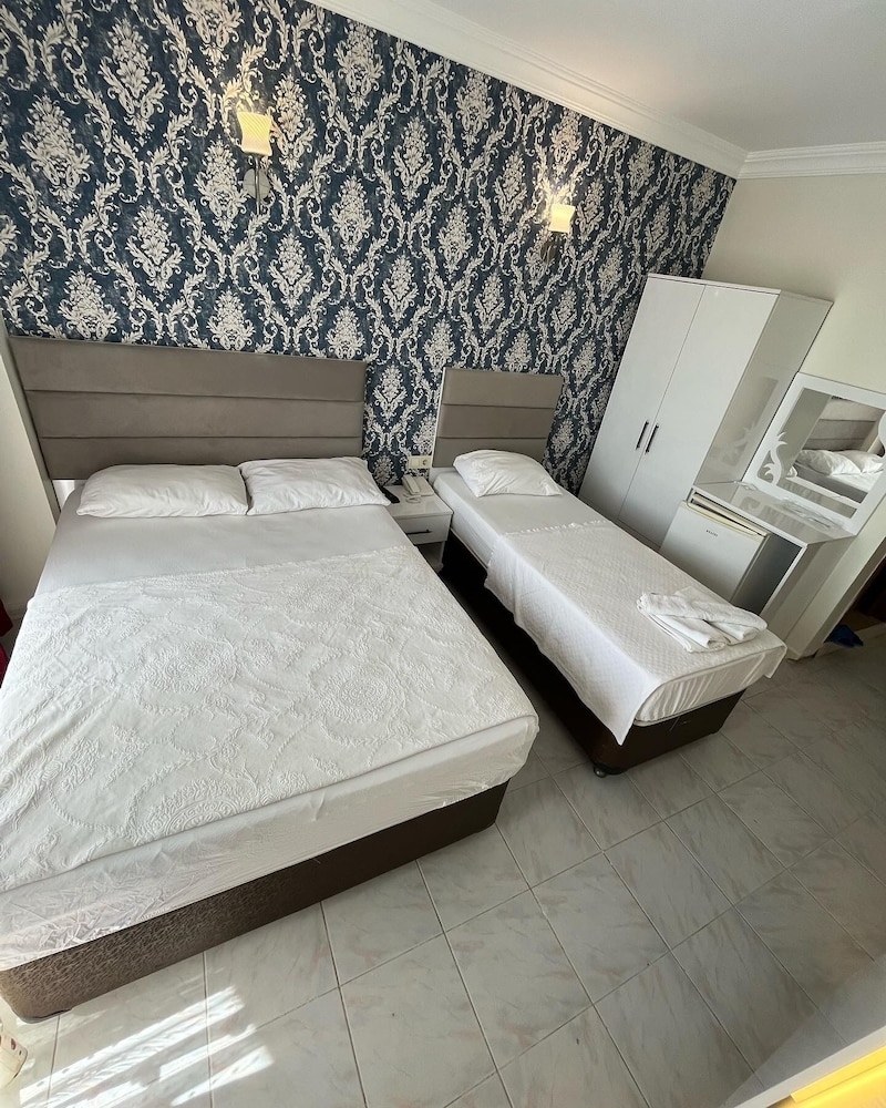 Peri Hotel 18/39