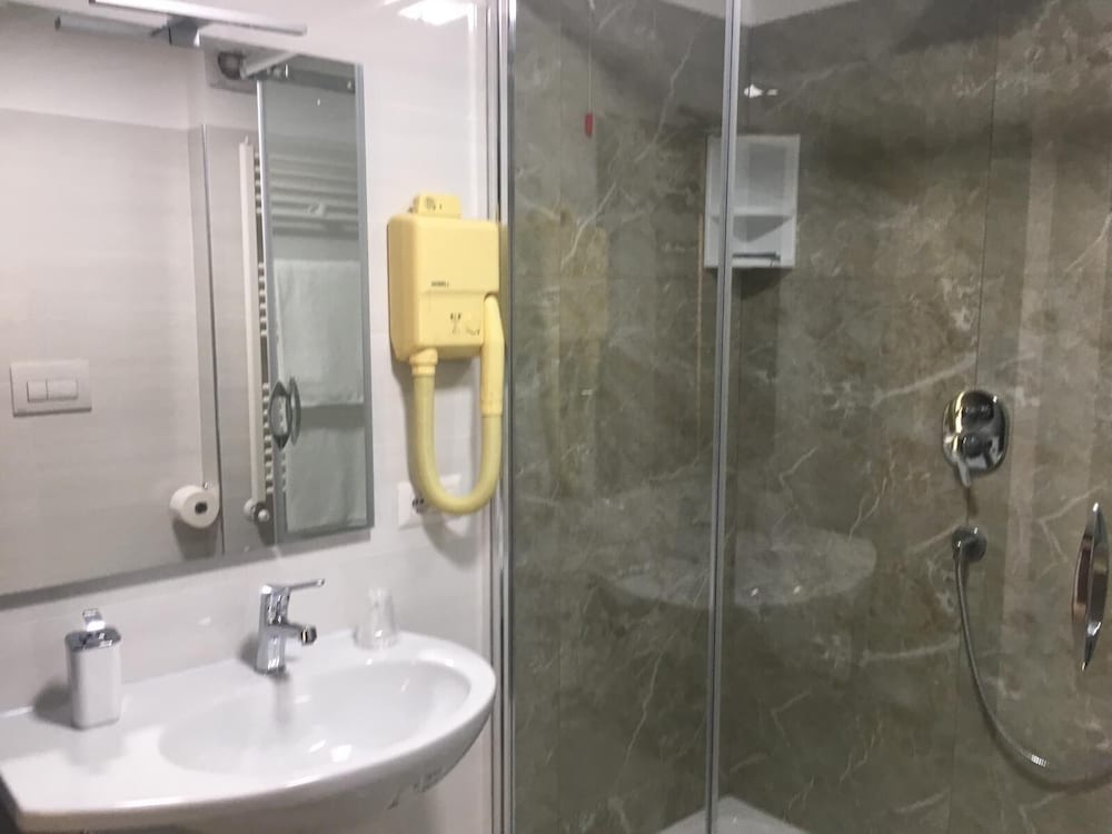 Piccolo Hotel 35/42
