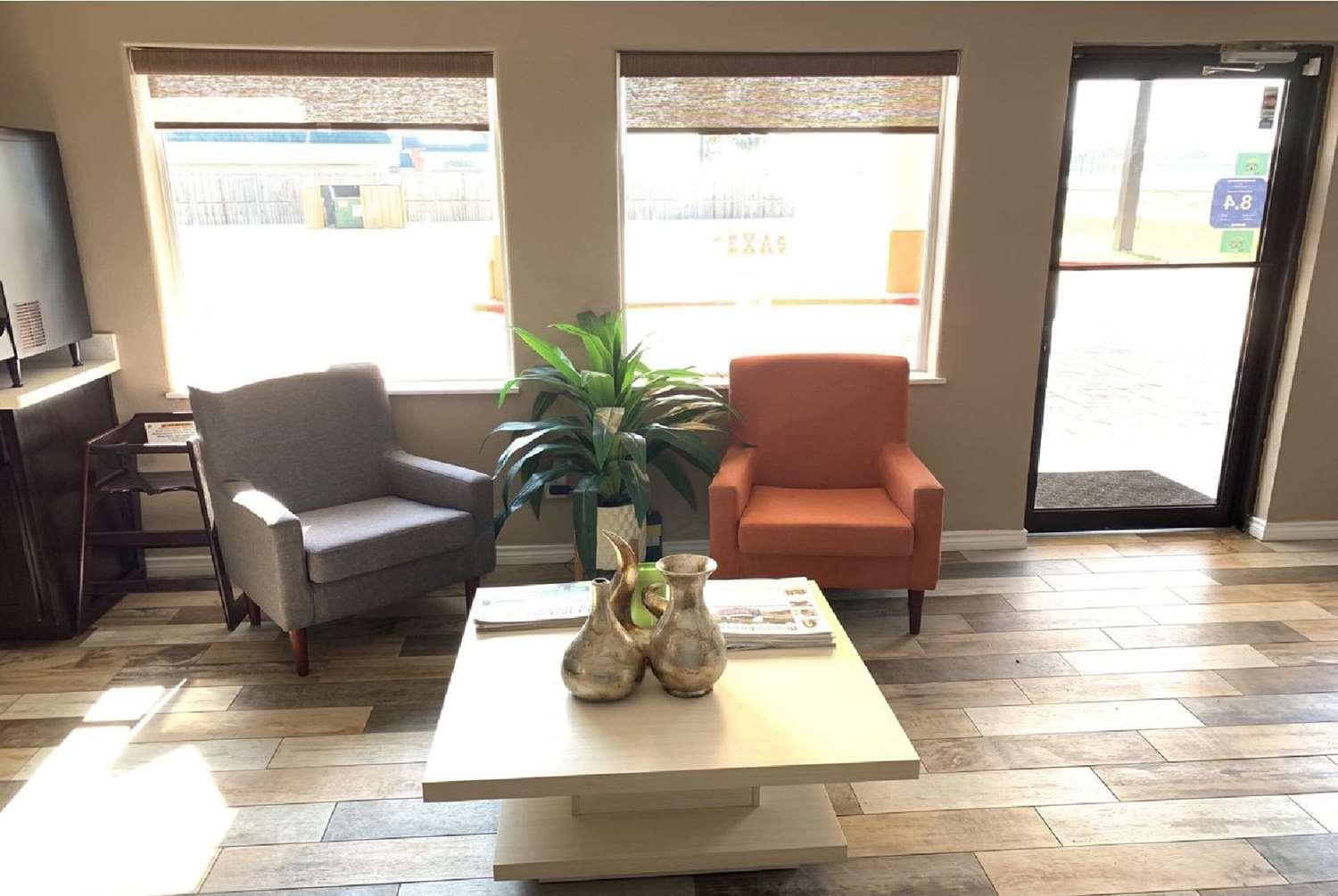Days Inn By Wyndham Orange 17/25