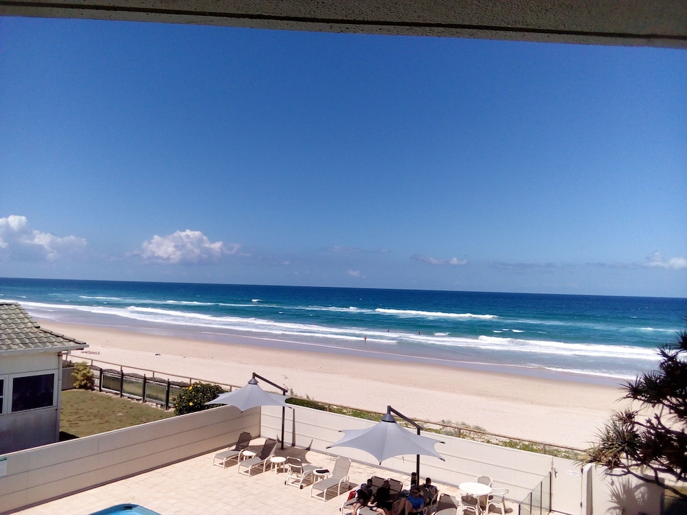 BEACHSIDE TOWER 45/64