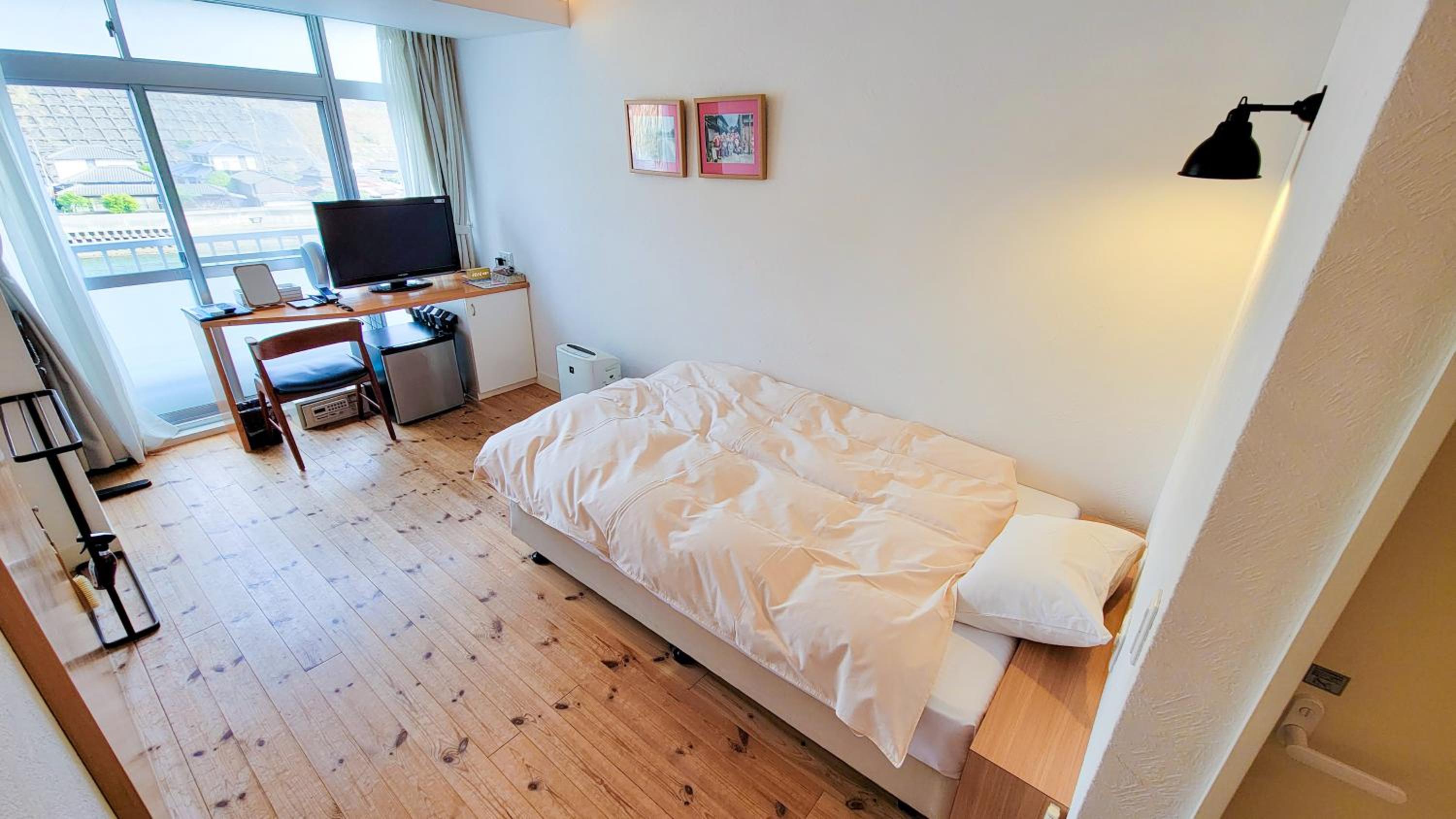 Room, Double Bed