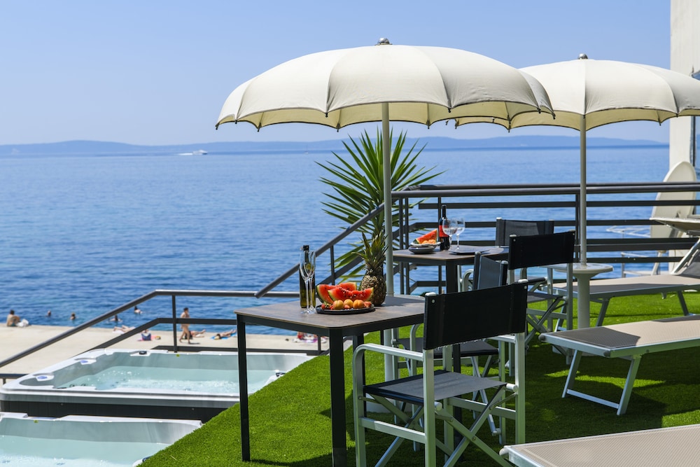 Via Mare Luxury Rooms 18/21