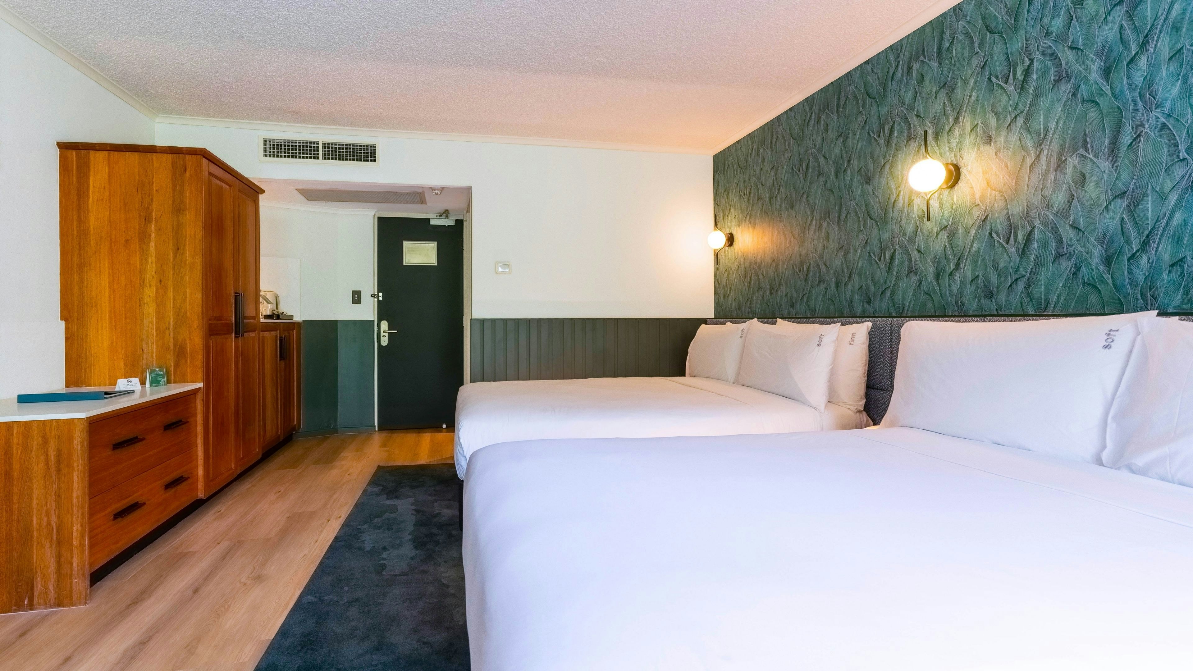 Holiday Inn Port Moresby 21/79
