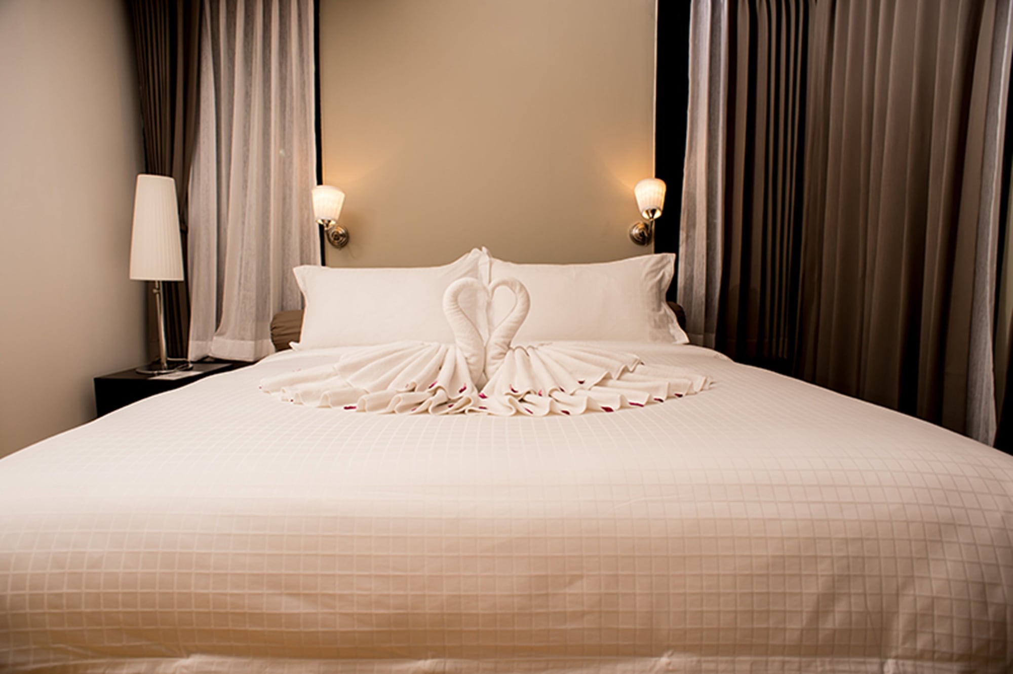 SUPERIOR, DOUBLE BED
