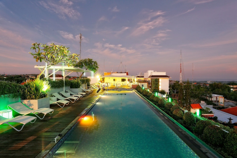 Maxone Hotel Bukit Jimbaran 29/37