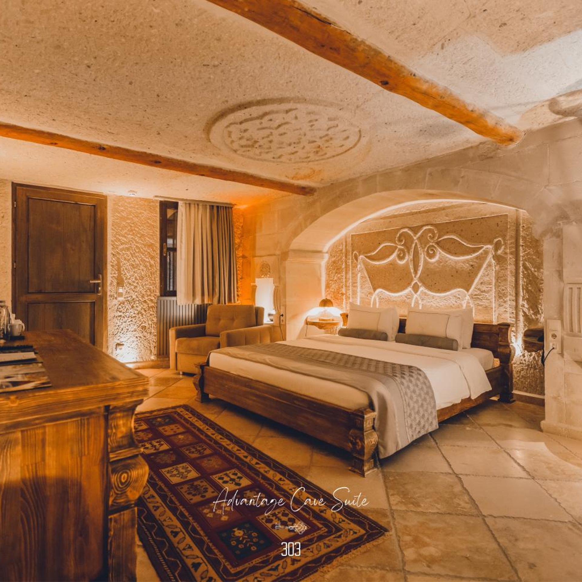 Cave, Advantage, Nino Cave Suites 2/10