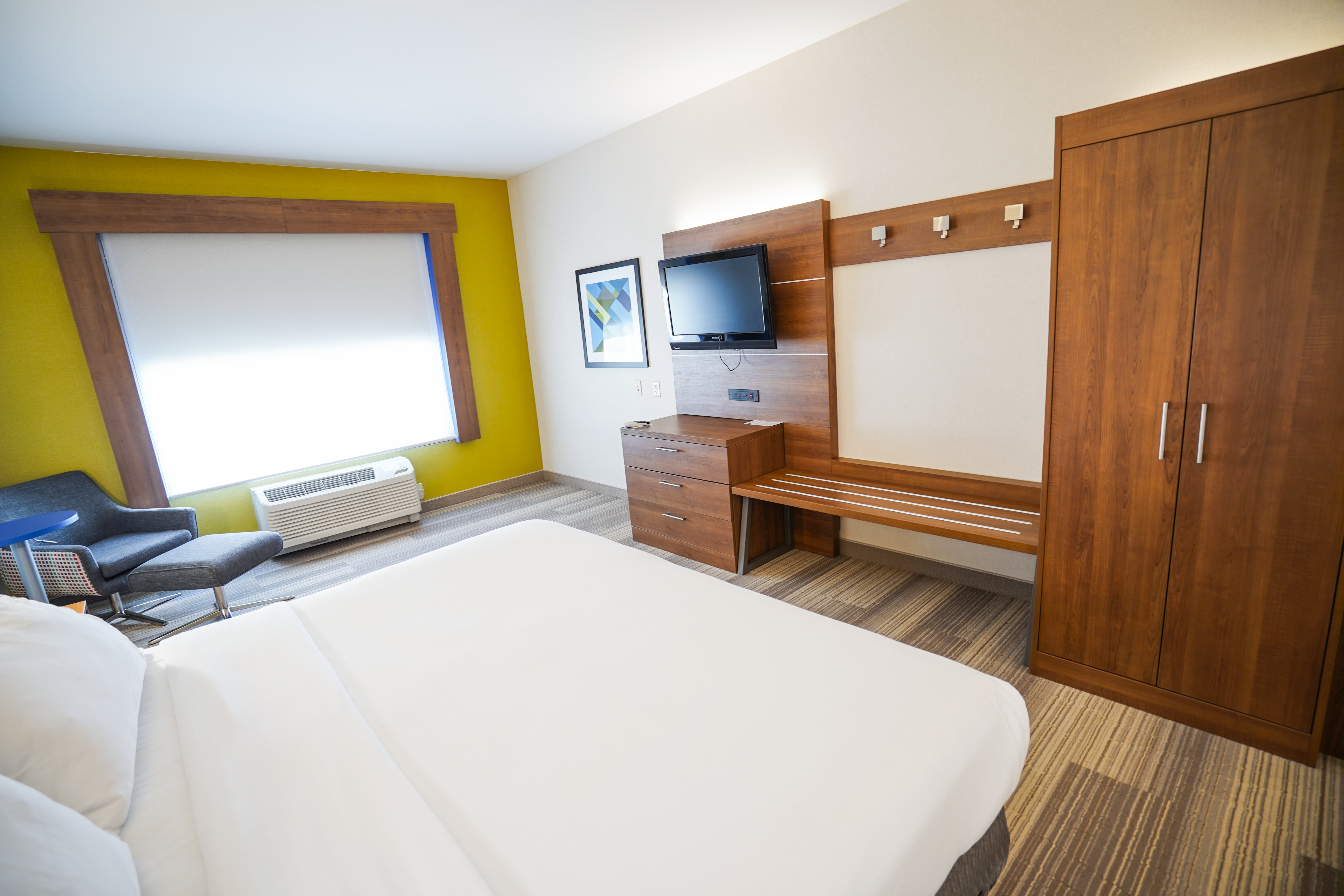 Holiday Inn Express Hotel And Suites Ontario 18/61