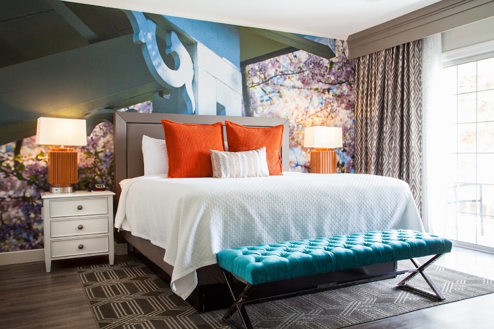 Hotel Indigo Atlanta Vinings 15/83