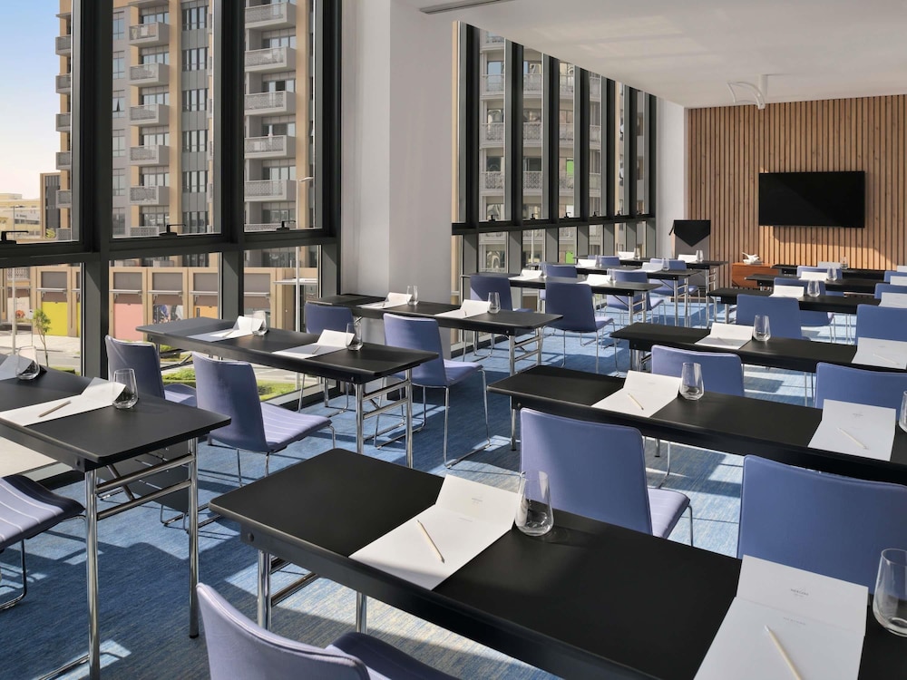 Mercure Dubai Deira 53/61