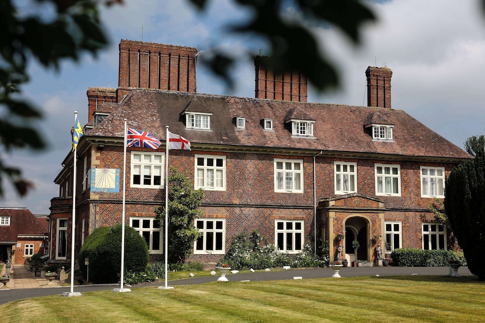 Albrighton Hall and Spa, a member of Radisson Individuals 4/73