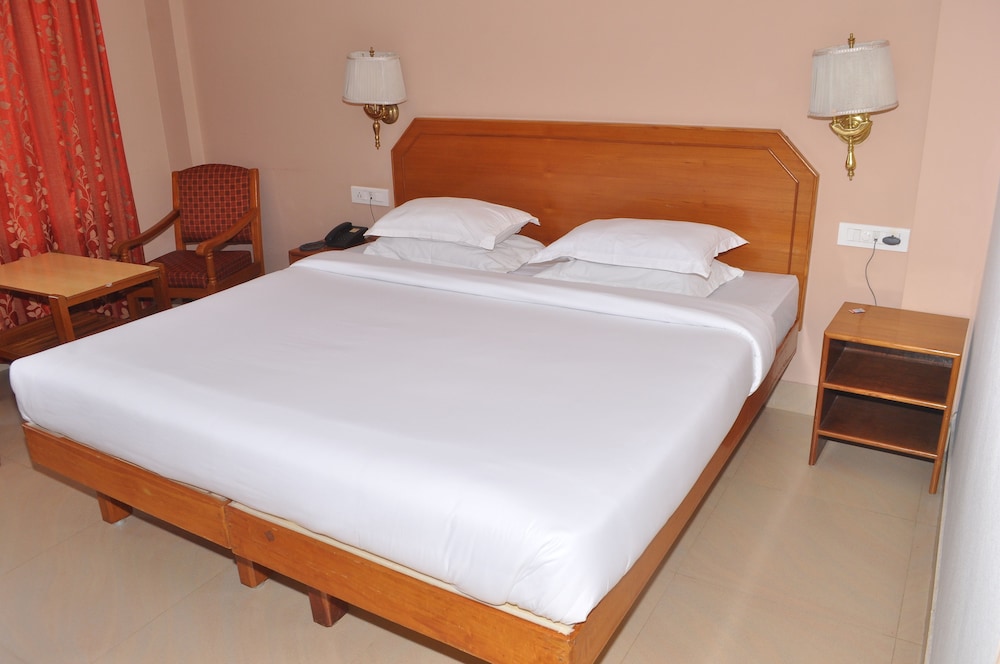 Hotel Surguru 13/60