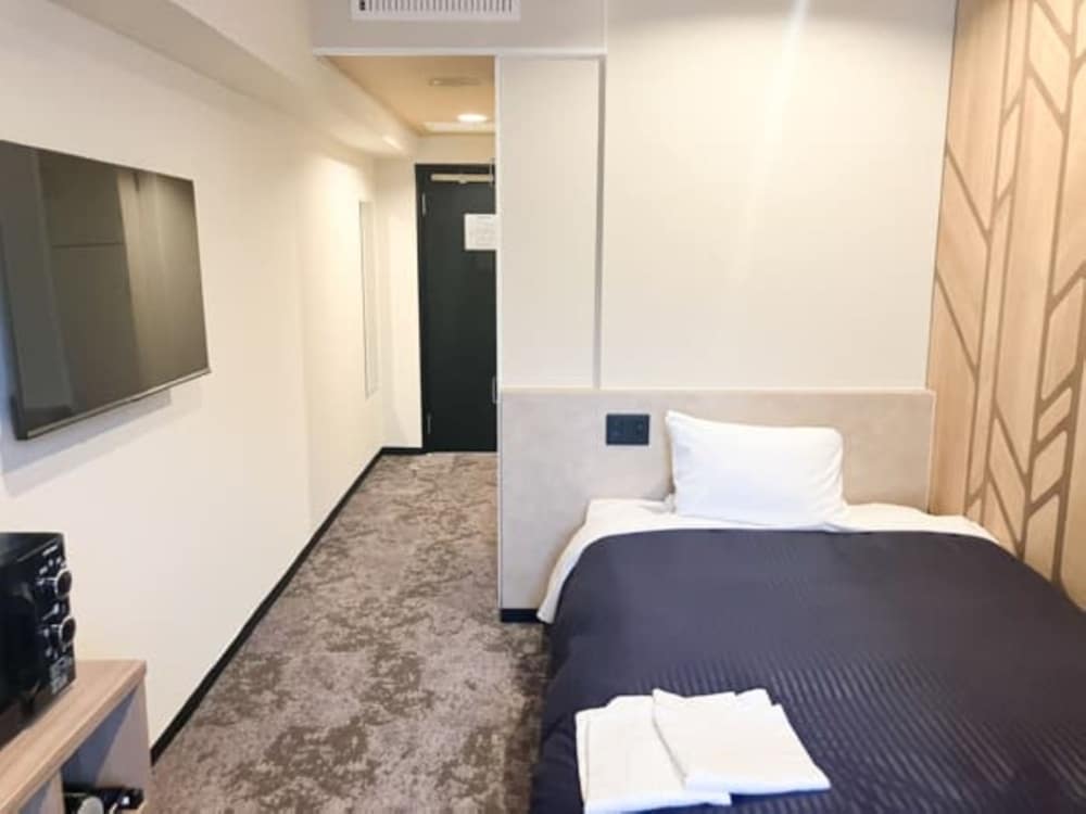 غرفة مفردة للمدخنين، Hotel Livemax BUDGET Yokohama Kannai 5/8