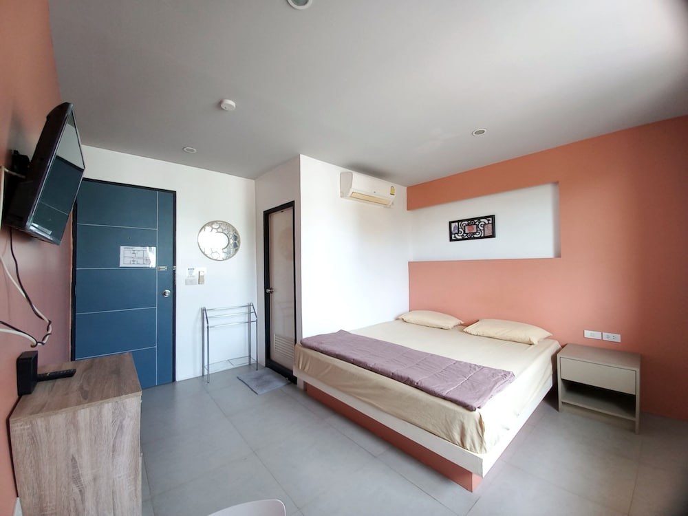 In Phuket House 18/50