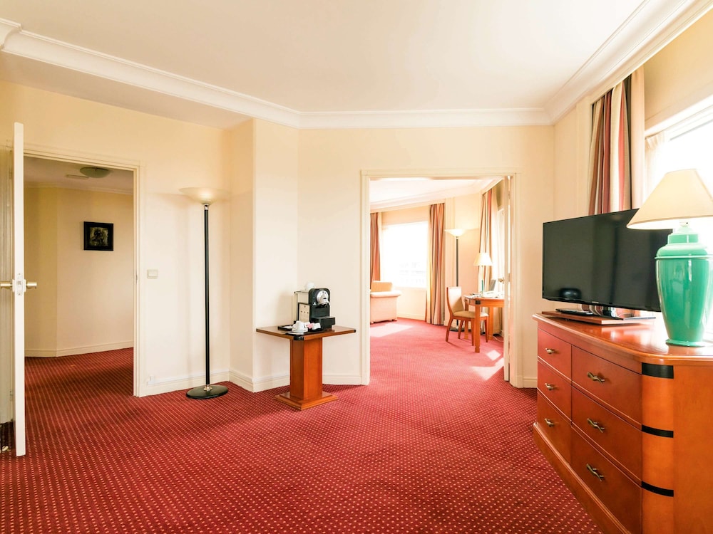 Pullman Bucharest World Trade Center Hotel 51/74