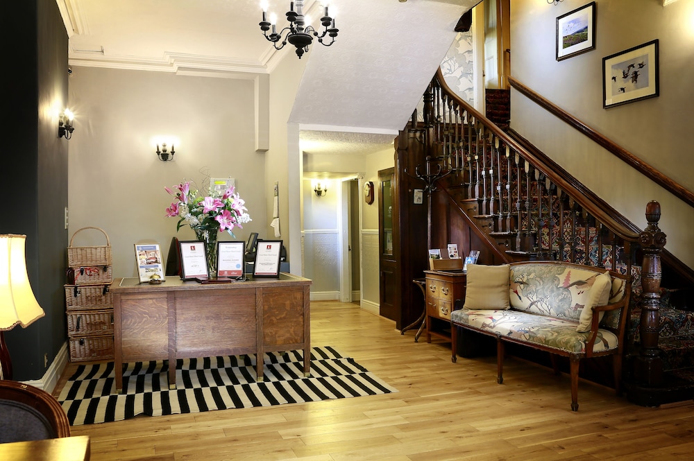 Tufton Arms Hotel 2/55