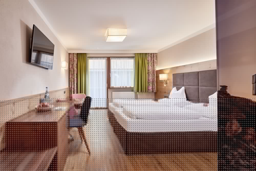 Hotel Neue Post 15/75