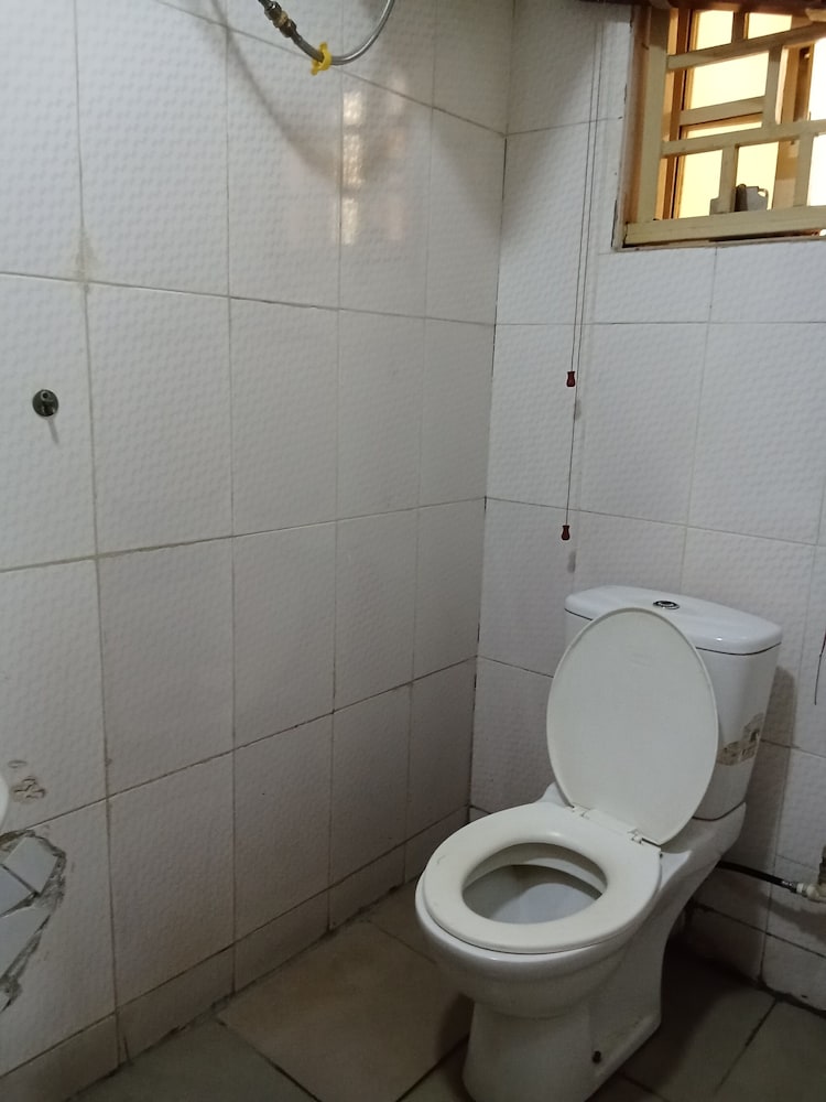 Degok Hotel 48/50