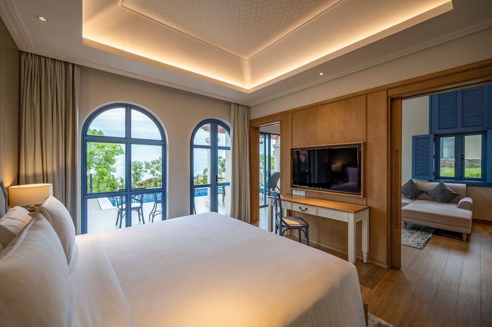 1 BEDROOM, VILLA, PRIVATE POOL