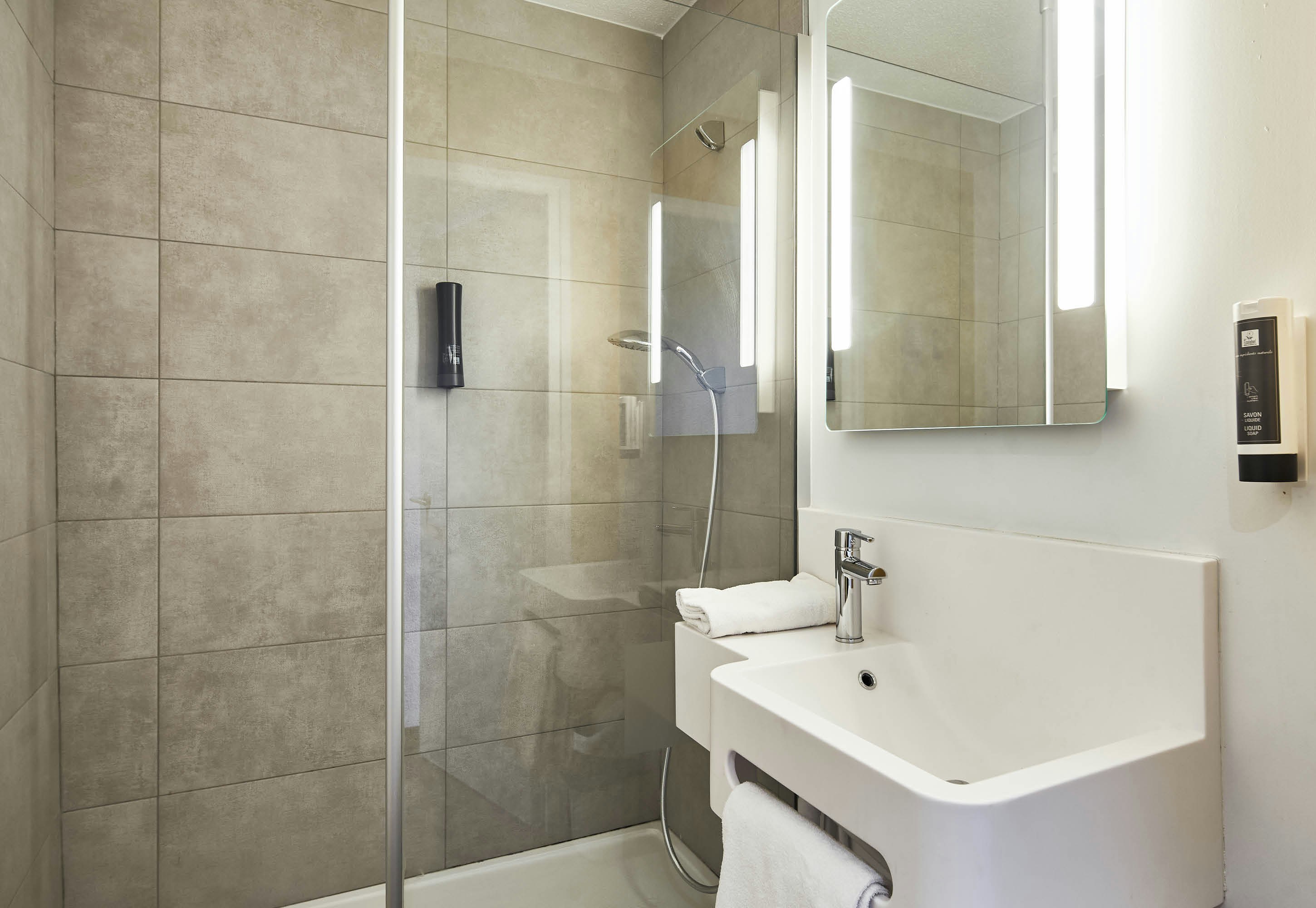 B&B Hotel Paris Rosny-sous-Bois 33/33