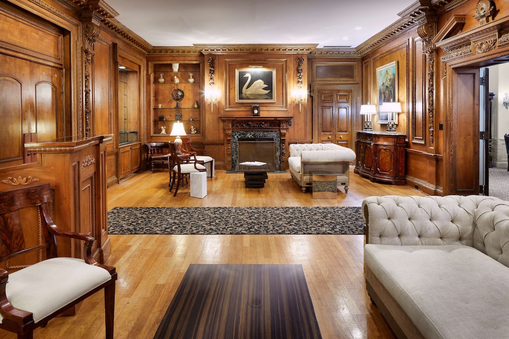 Tarrytown House Estate 32/50