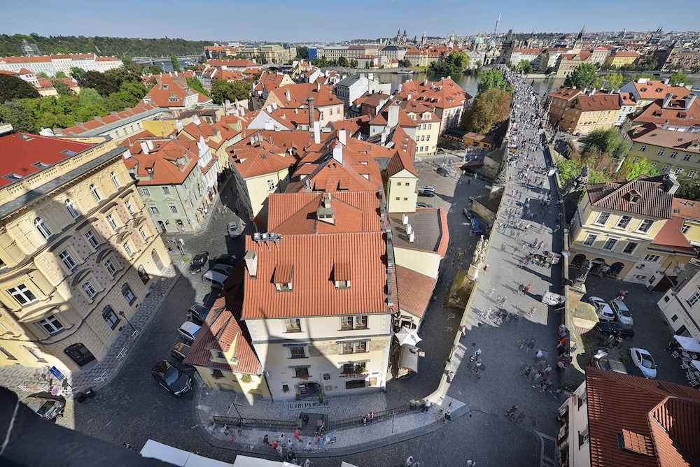 U Tri Pstrosu Hotel 39/50