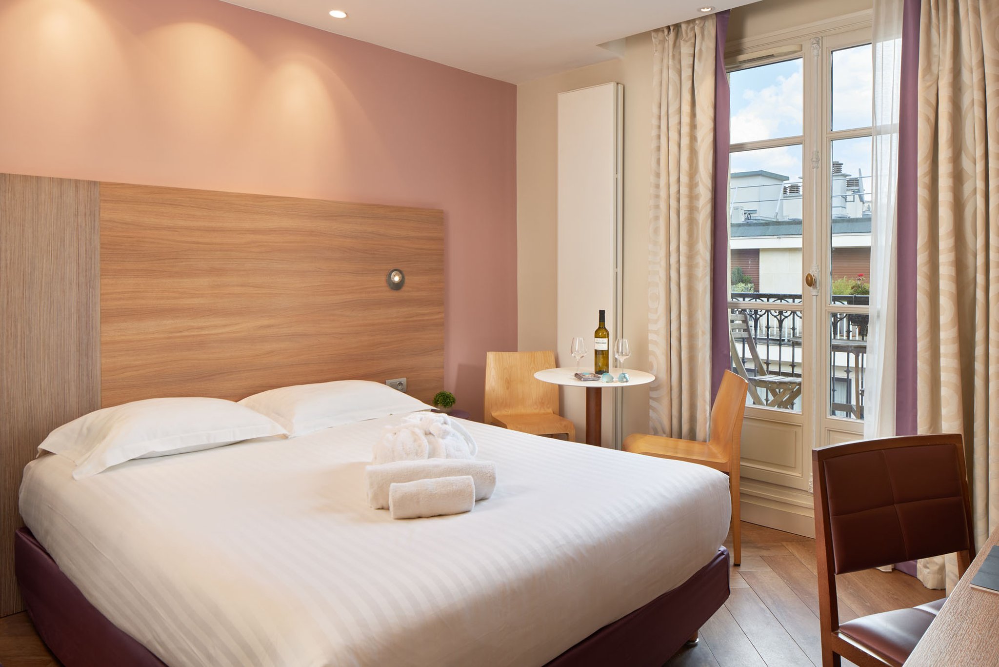 Hotel de Sevigne 42/80