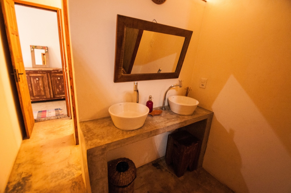 Hostel e Pousada Casa de Paixao 48/52