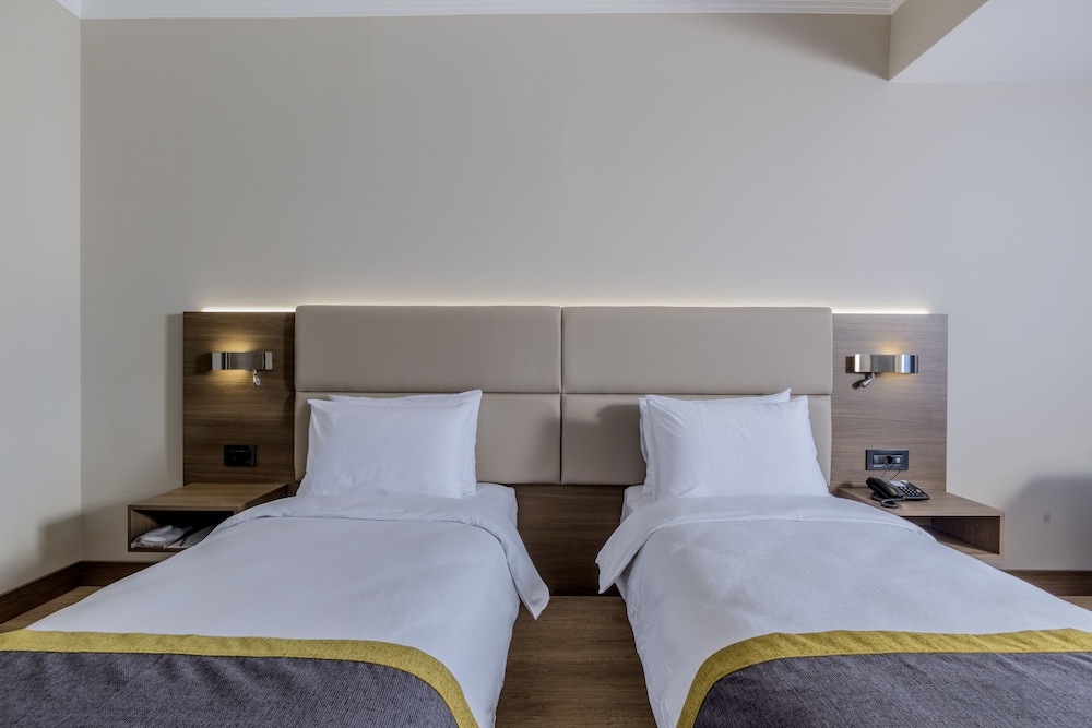 غرفة سوبيريور بسرير كينج، Nearport Hotel 3/4