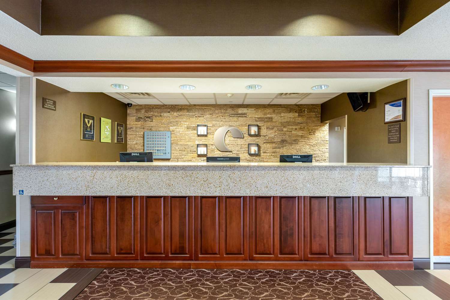 Comfort Suites Stevensville - St. Joseph 3/41