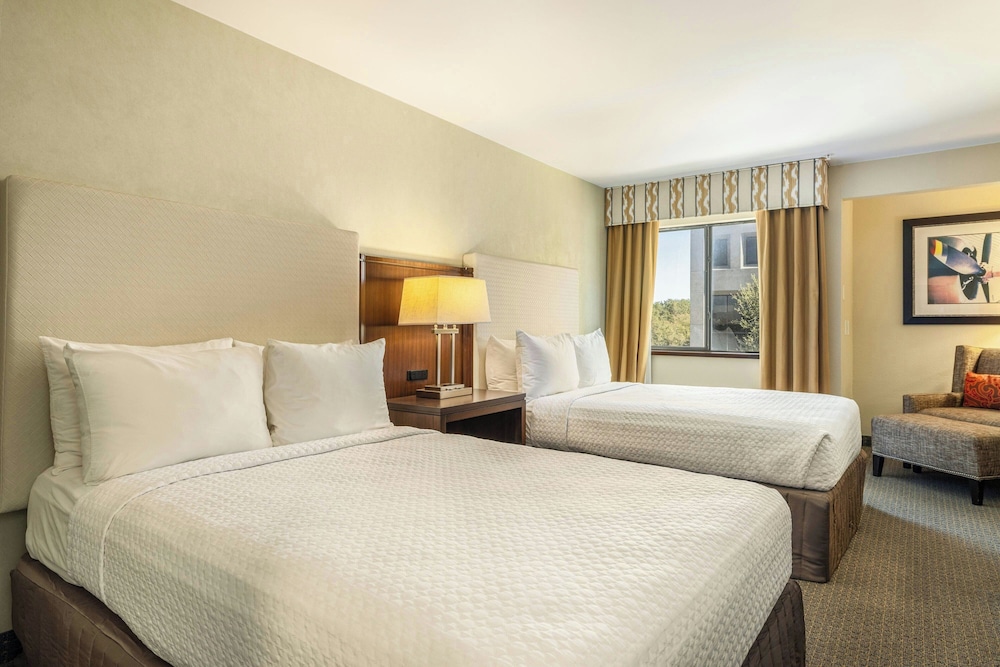 Standard, 2 Double Beds, Accessible