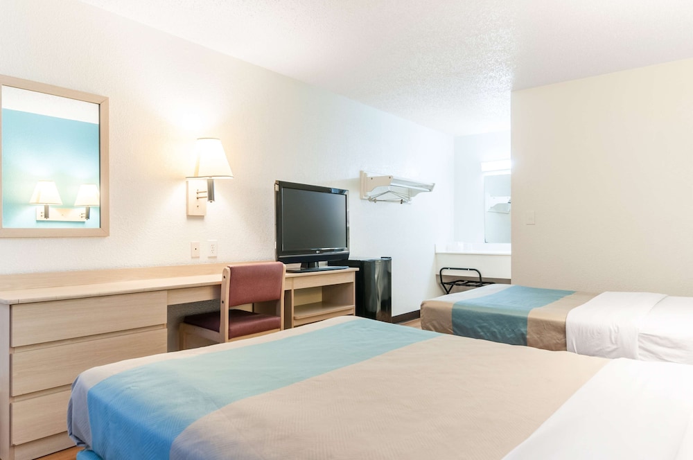 Motel6 Farmington Hills, MI - Northwest - Farmington Hills 27/56