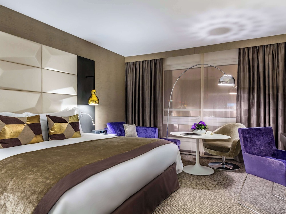 SUPERIOR, KING BED, HIGH FLOOR