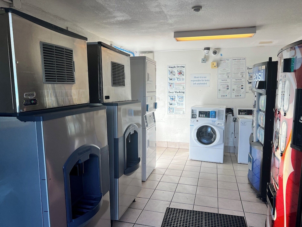 Motel6 Lakeland, FL 36/49