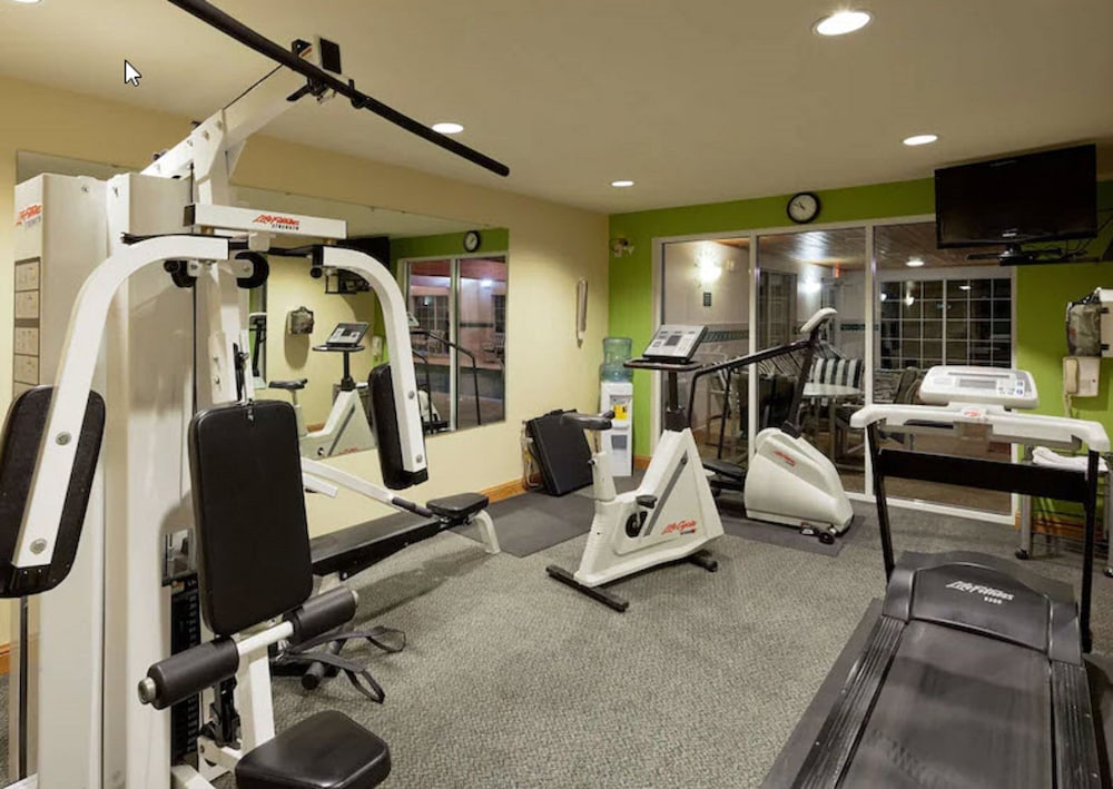 Port Wisconsin Inn and Suites 30/59