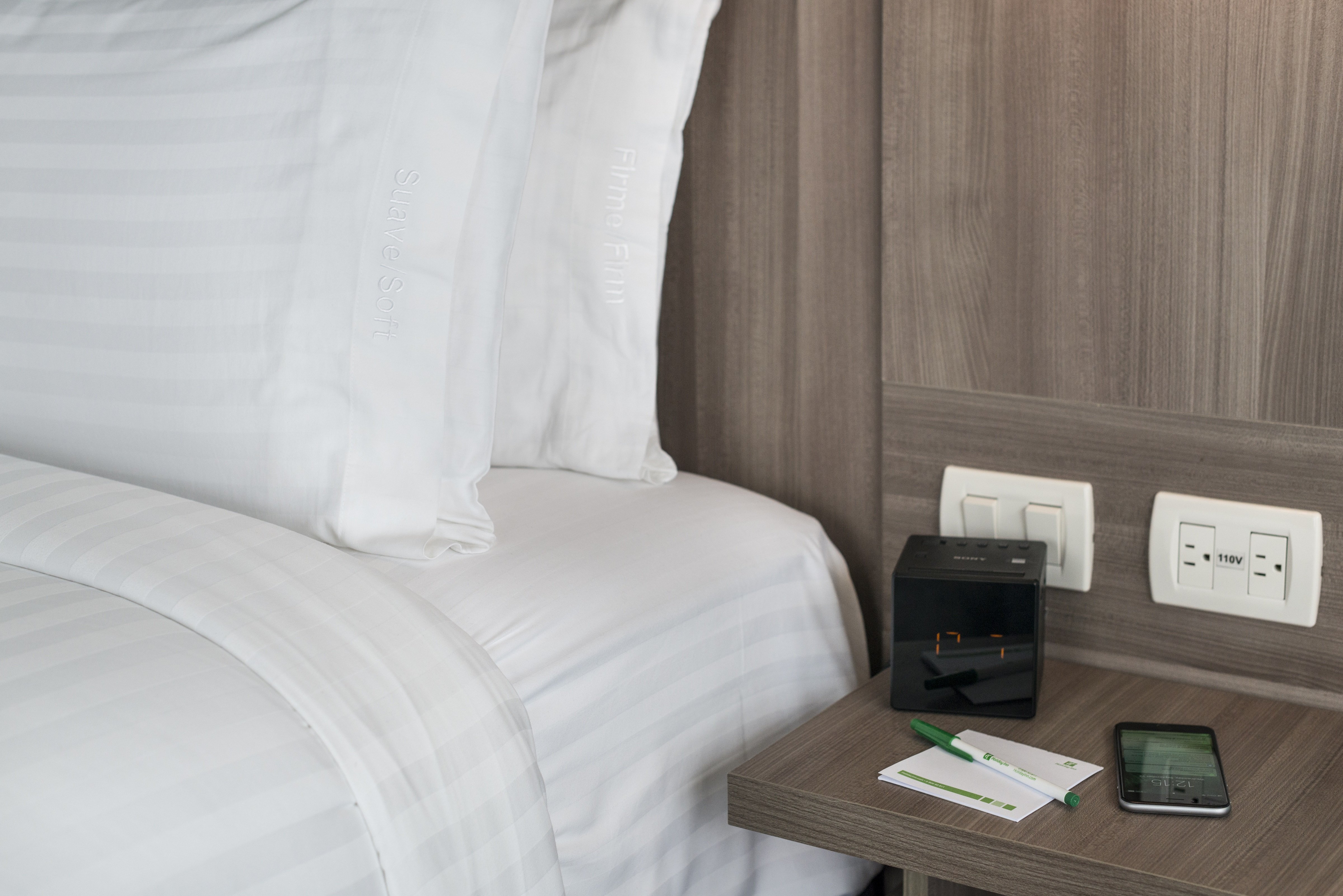 Holiday Inn Lima Airport 11/50
