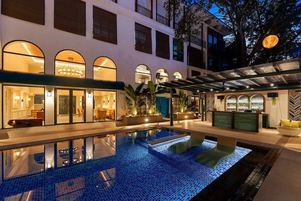 The Astor Goa 11/29