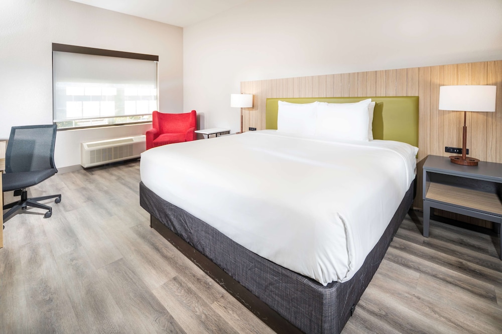 Country Inn & Suites by Radisson, Cumming near Northside Hospital Forsyth 12/41