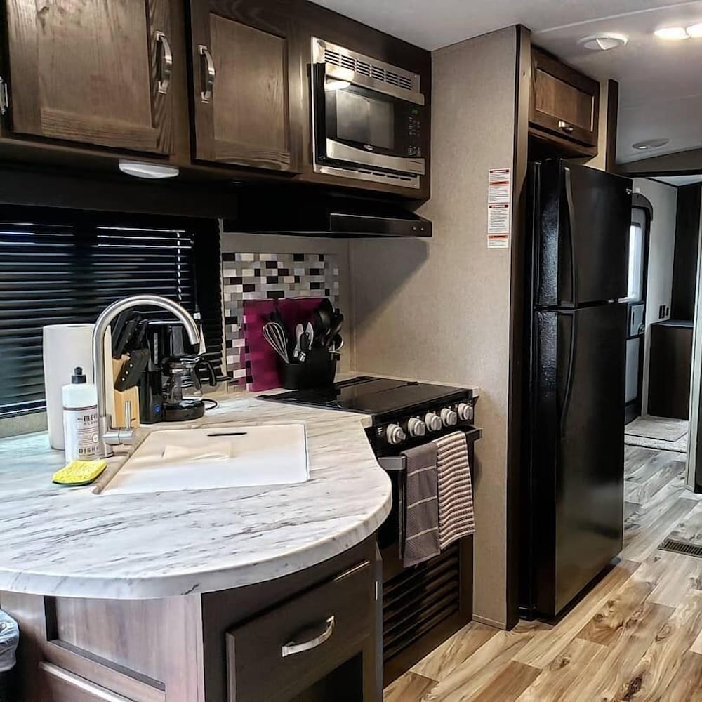 Grand Canyon RV Glamping 43/81
